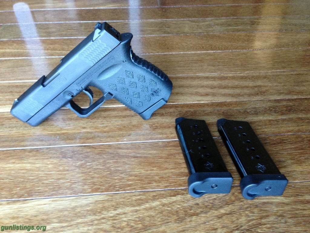 Pistols Diamondback DB-9 9mm With 3 Mags