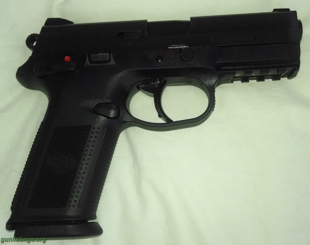 Pistols FNH  FNX-40