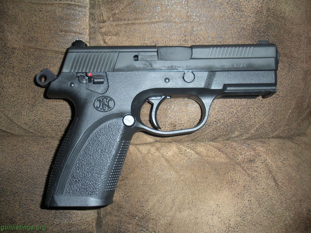 Pistols FNH FNP-40