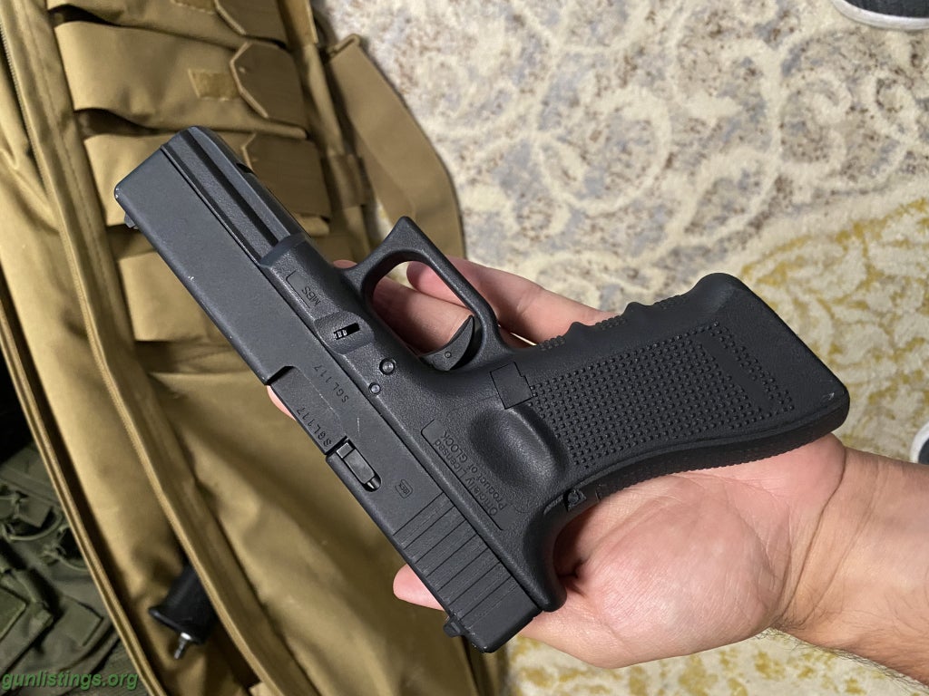 Pistols Glock 17 Green Gas Gun