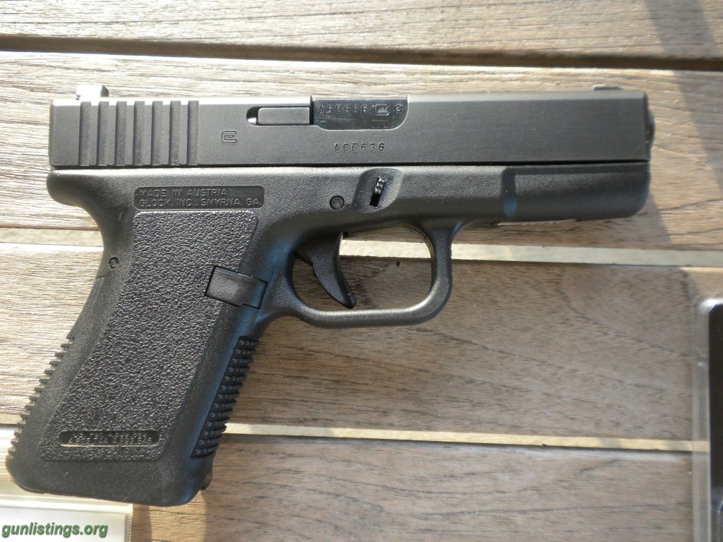 Pistols Glock 19 Gen 2