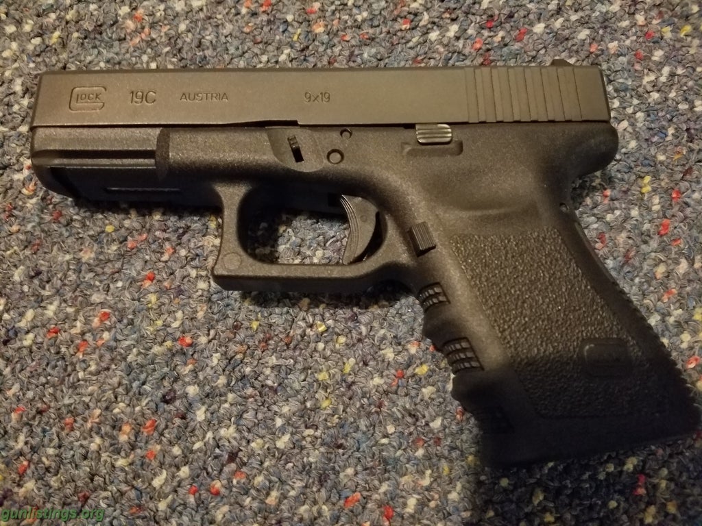 Pistols Glock 19C