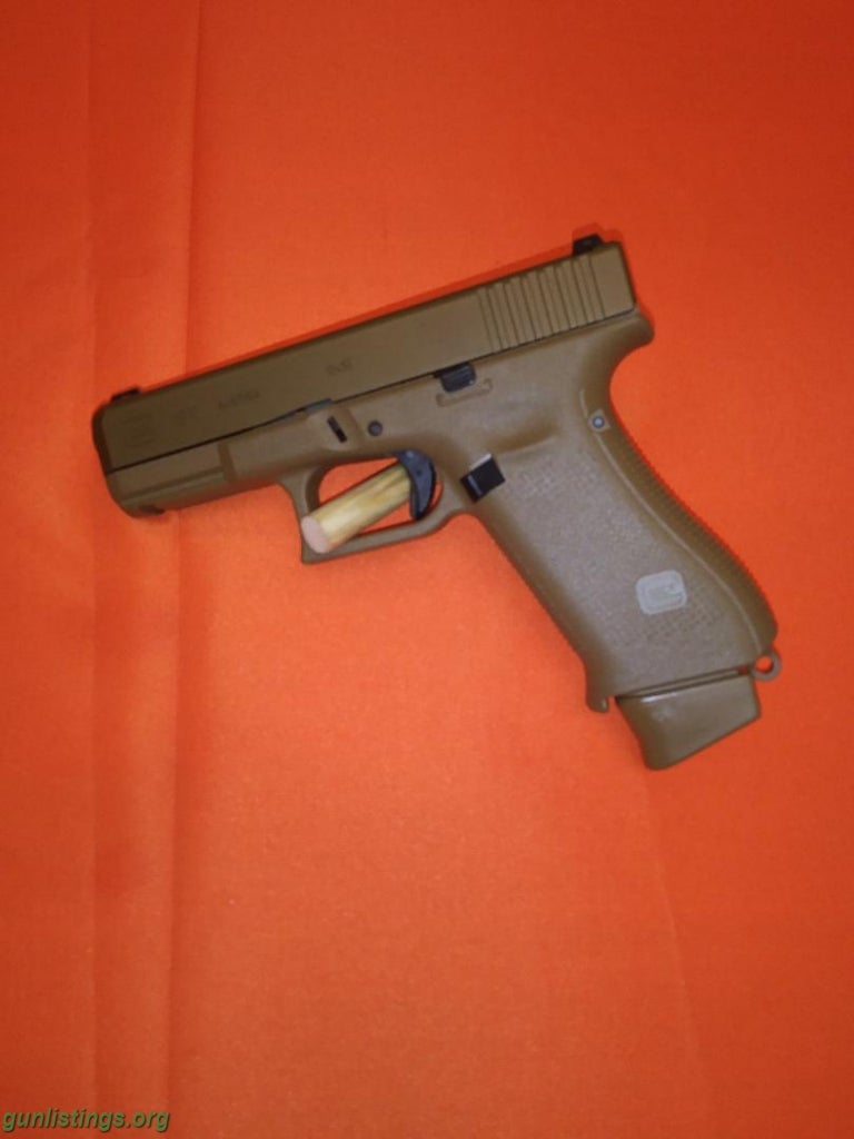 Pistols Glock 19X NIB