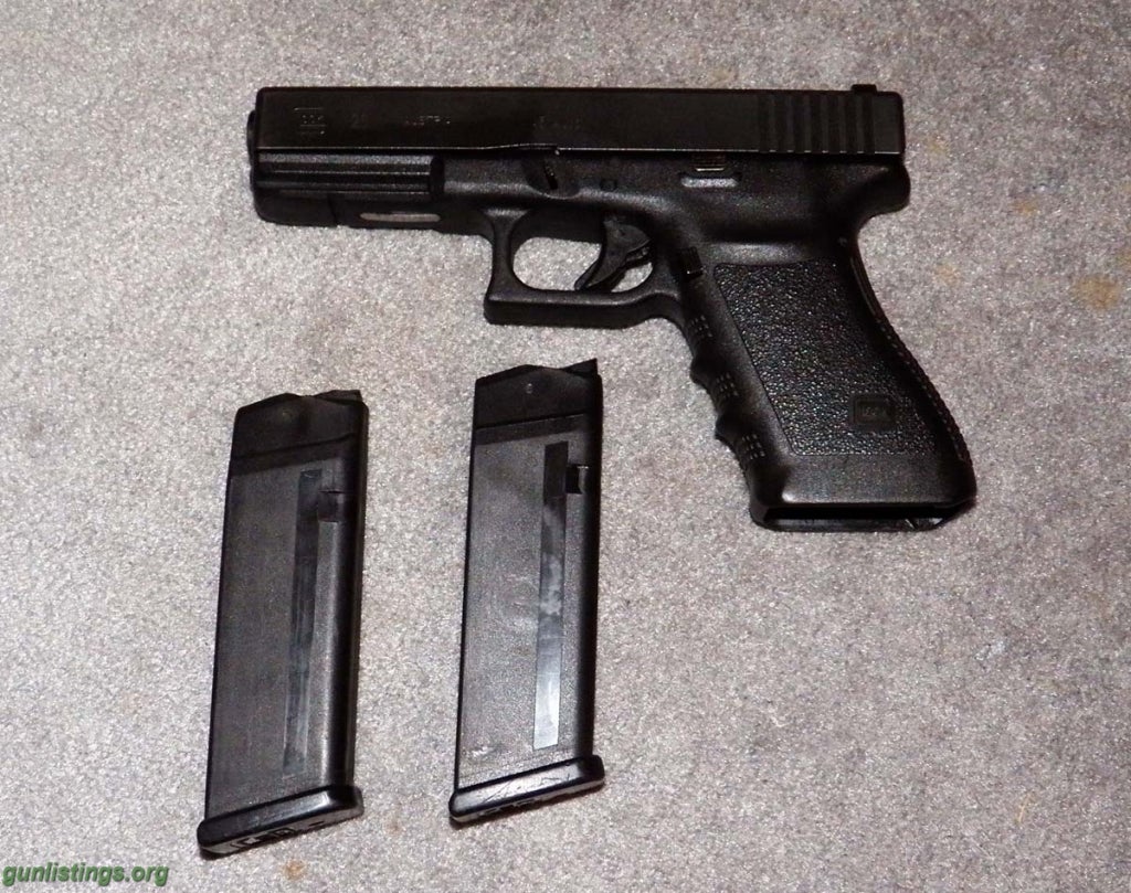 Pistols Glock 21  .45ACP