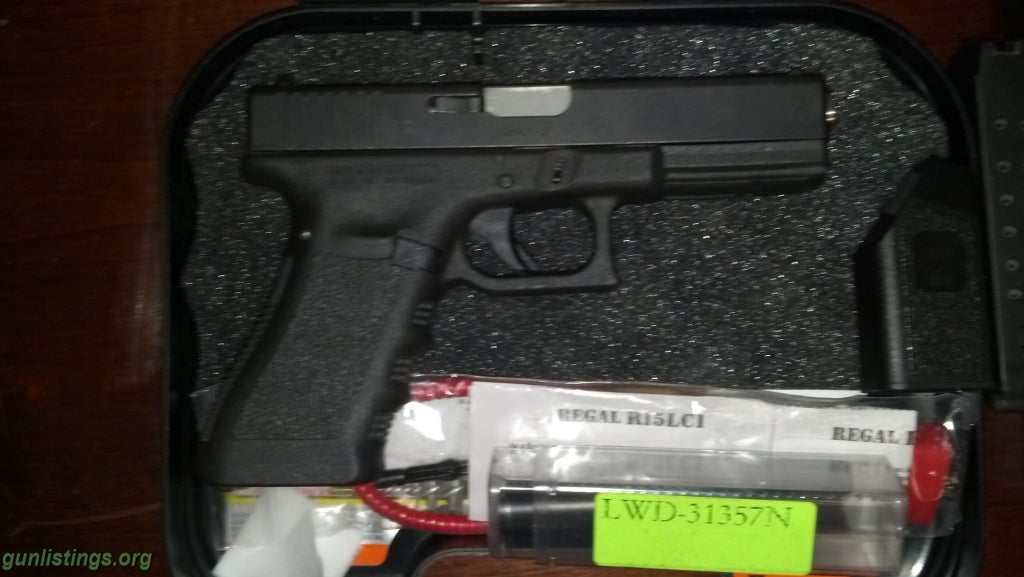 Pistols Glock 22-.40/.357 Sig