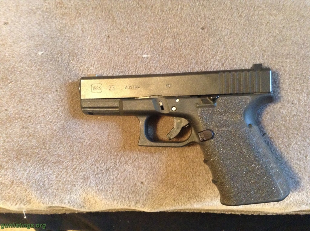 Pistols Glock 23