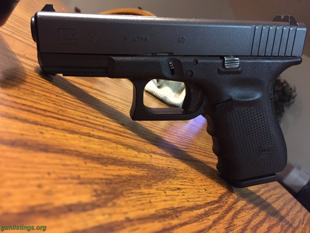 Pistols Glock 23 Gen 4