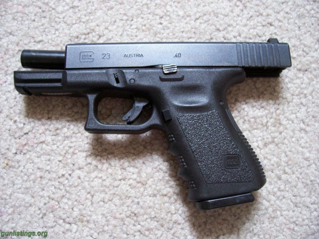 Gunlistings.org - Pistols Glock 23 With Night Sights