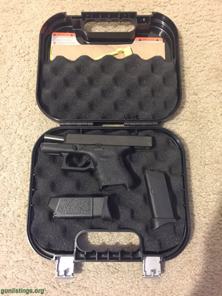 Gunlistings.org - Pistols Glock 26 With Ammo And A Lot Of Extras