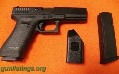 Pistols GLOCK G17