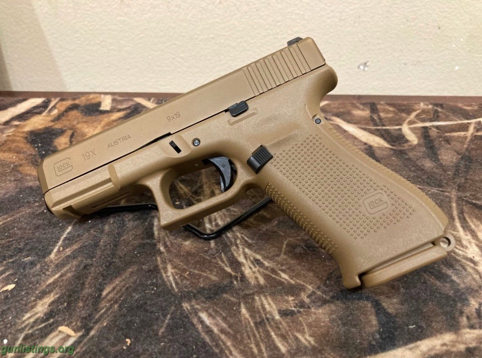 Pistols Glock G19X Compact Crossover