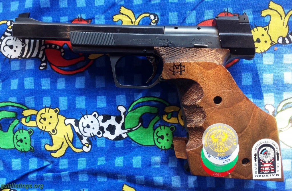 Pistols Hammerli 208