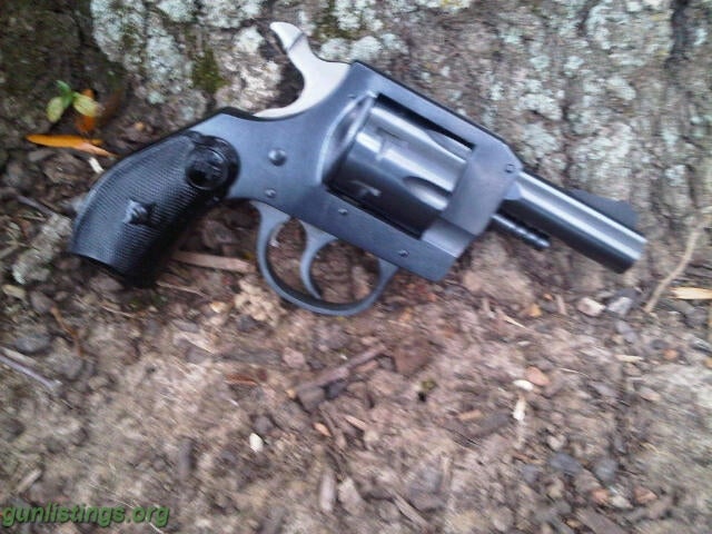 Pistols H&R 32 Revolver (CCW)