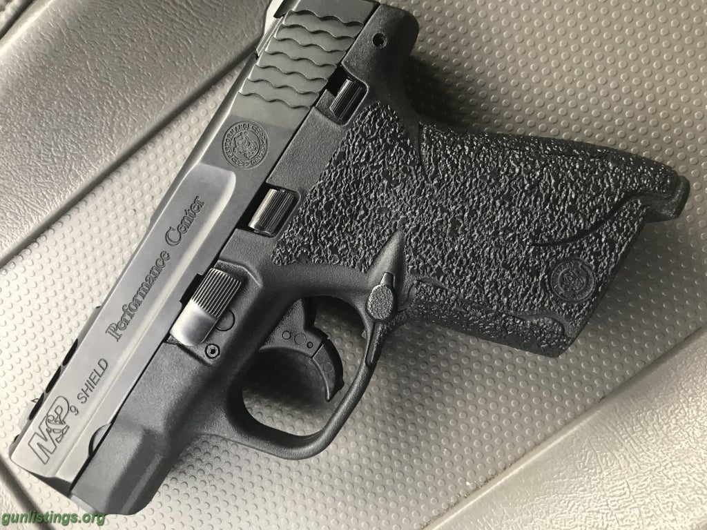 Pistols M&P Shield Performance Center 9mm