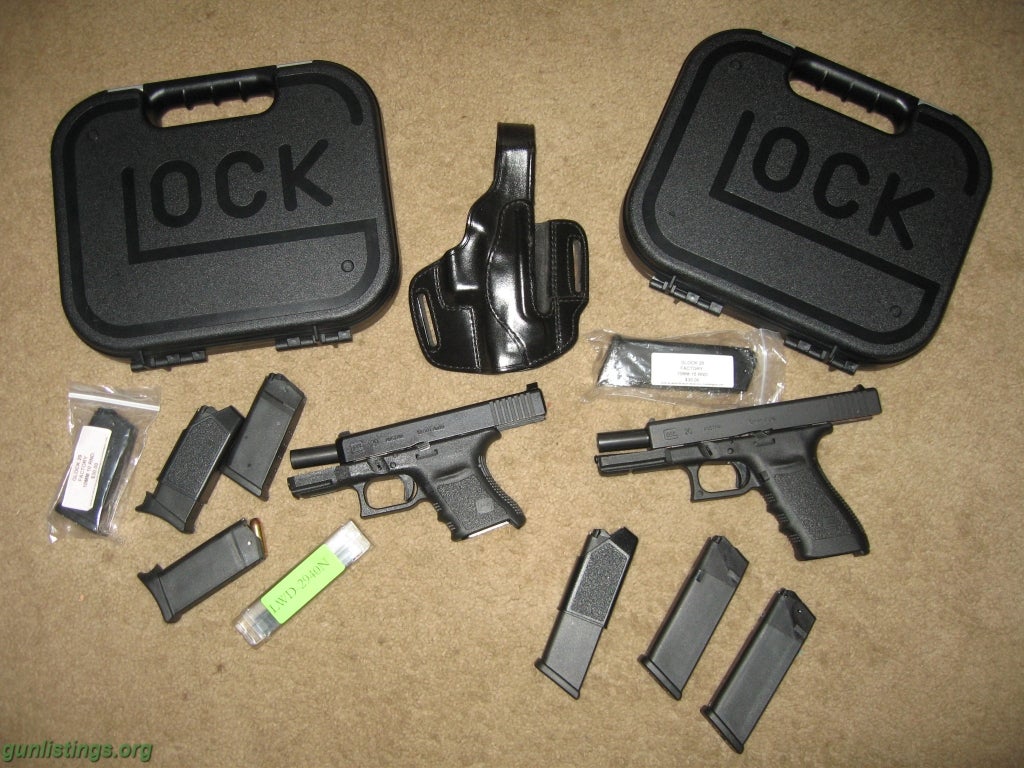 Pistols Pair Of Glocks Powerful 10mm Pistols