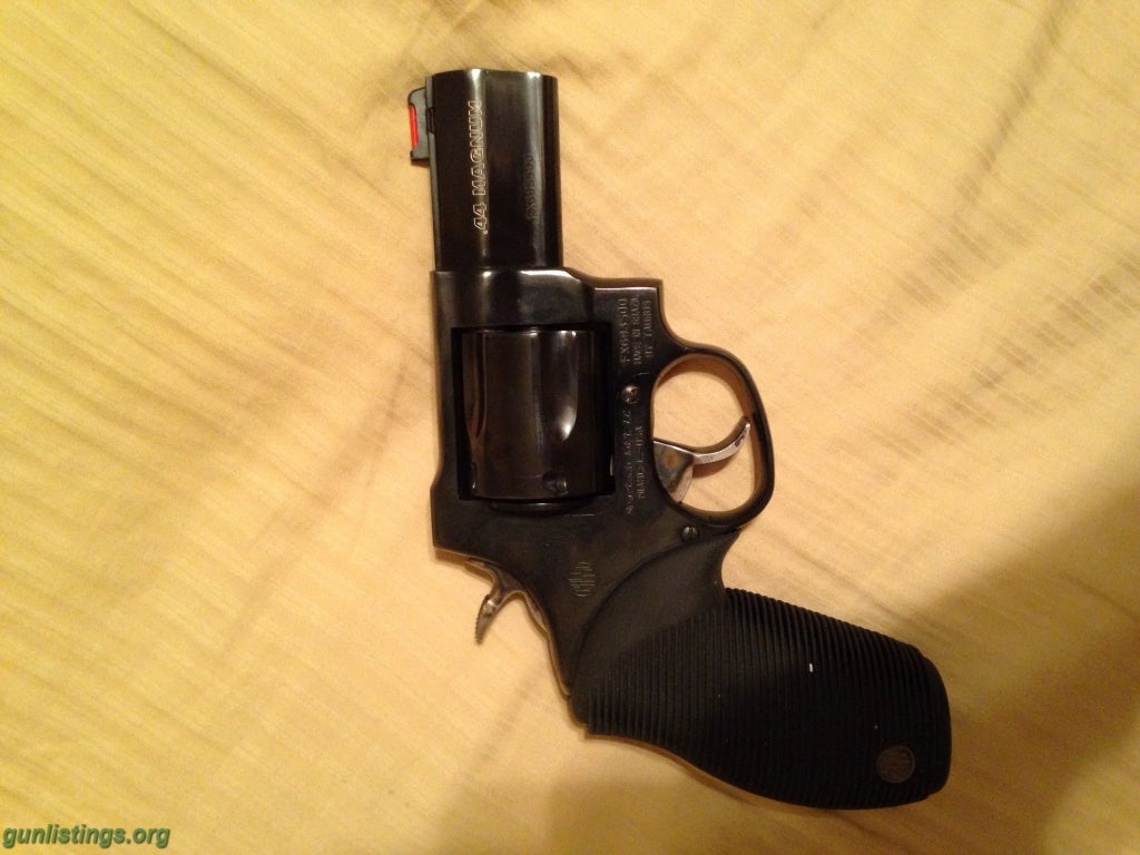 Pistols ROSSI .44 MAGNUM REVOLVER