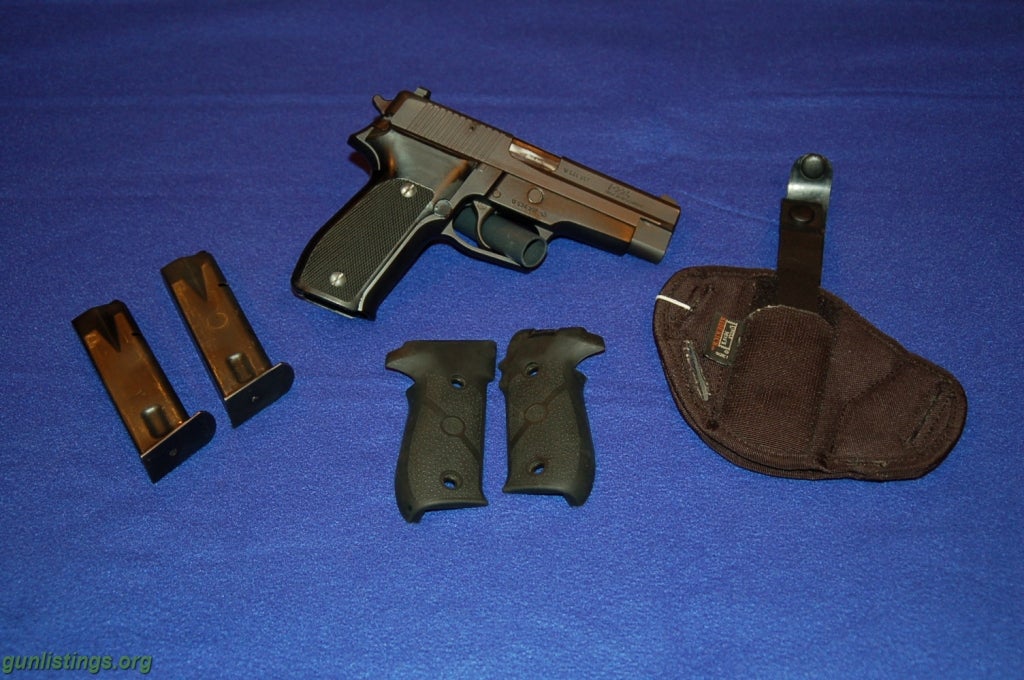 Pistols Sig P226 9MM  (Early Model)