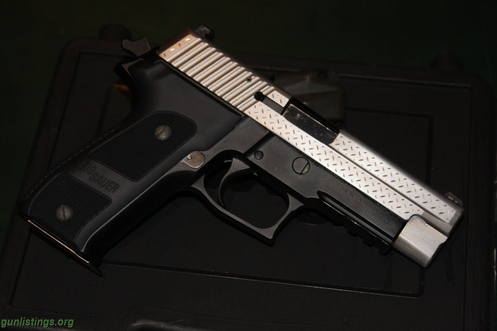 Pistols Sig Sauer P226R Diamond Plate Edition