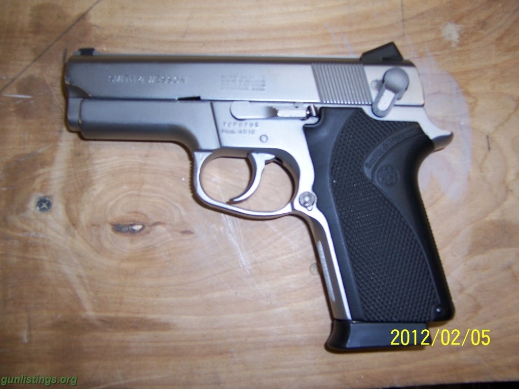 Pistols Smith & Wesson 4516 / 45acp