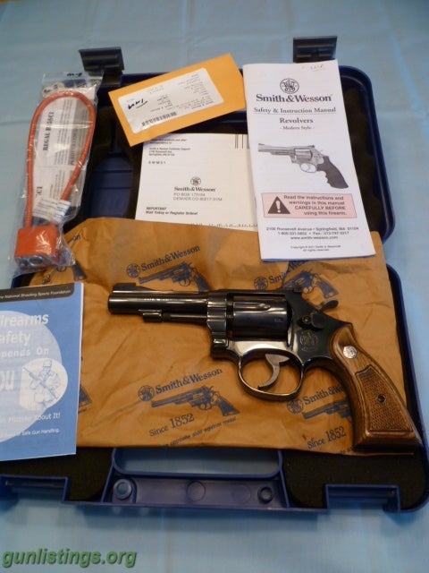 Pistols SMITH & WESSON  CLASSIC   22lr