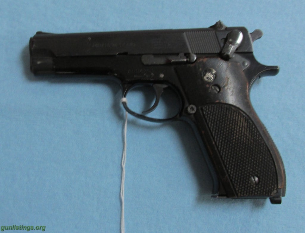 Pistols Smith & Wesson Model 39-2 9mm Pistol