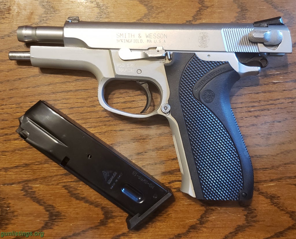 Pistols Smith And Wesson 5903