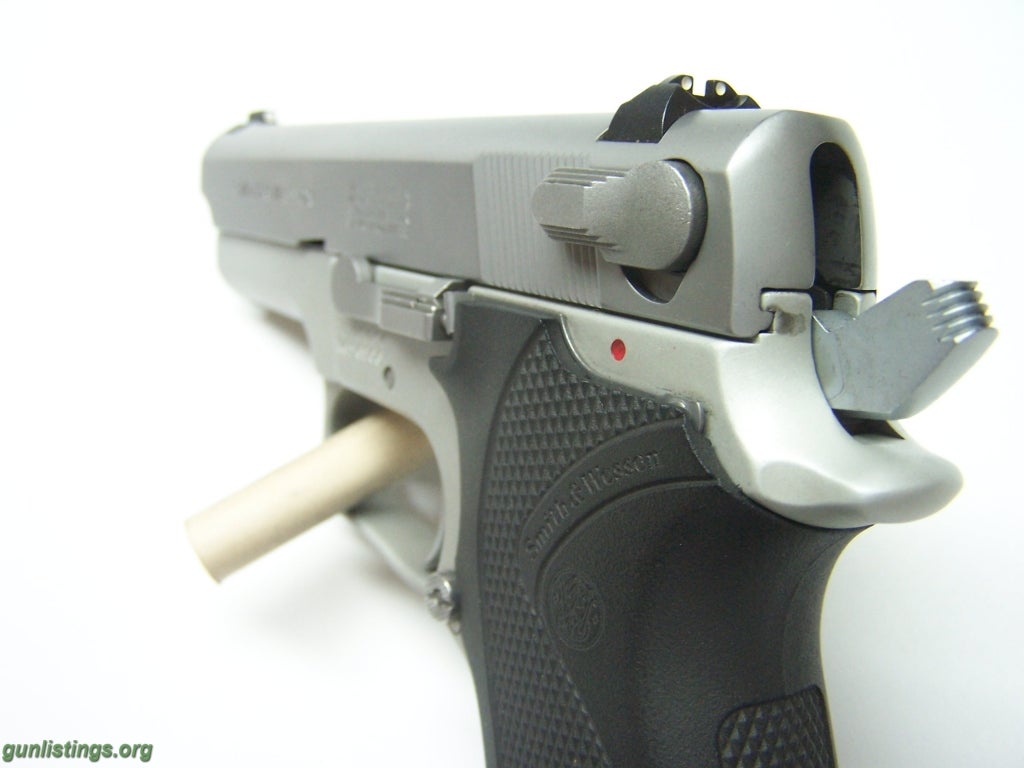 Pistols Smith And Wesson Mod 6906 Compact 9 Mm