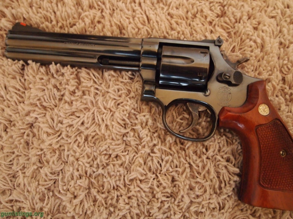 Pistols SMITH AND WESSON MODEL 586