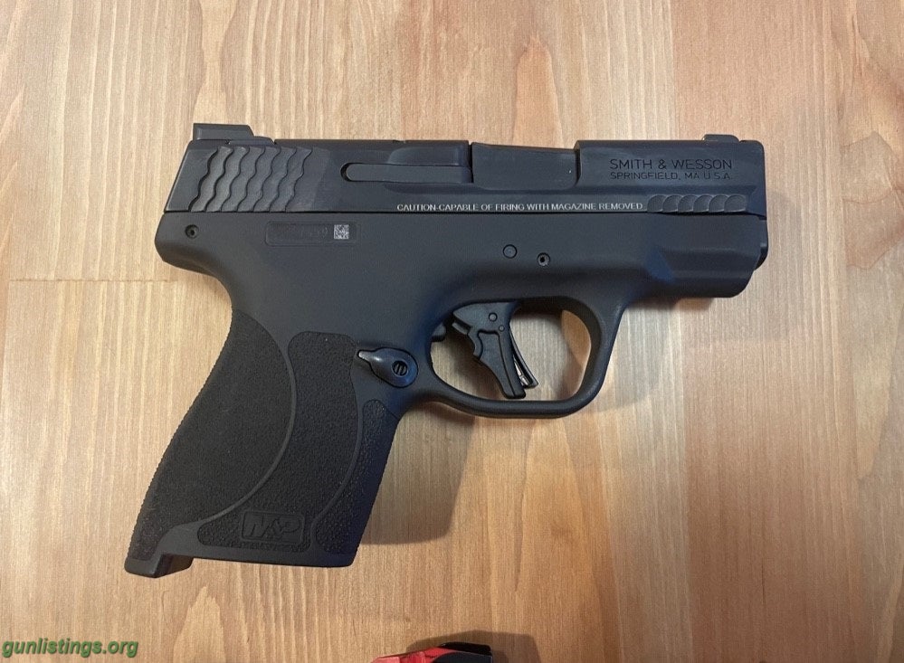 Pistols Smith And Wesson Shield Plus And Night Sights