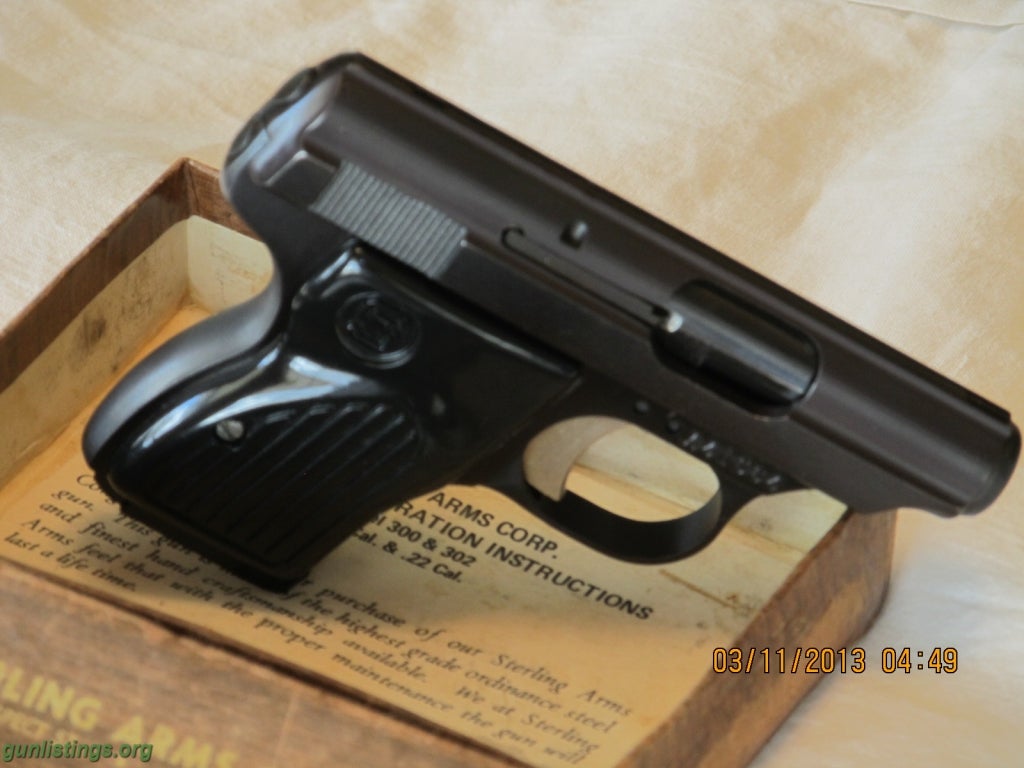 Pistols Sterling 302 .22