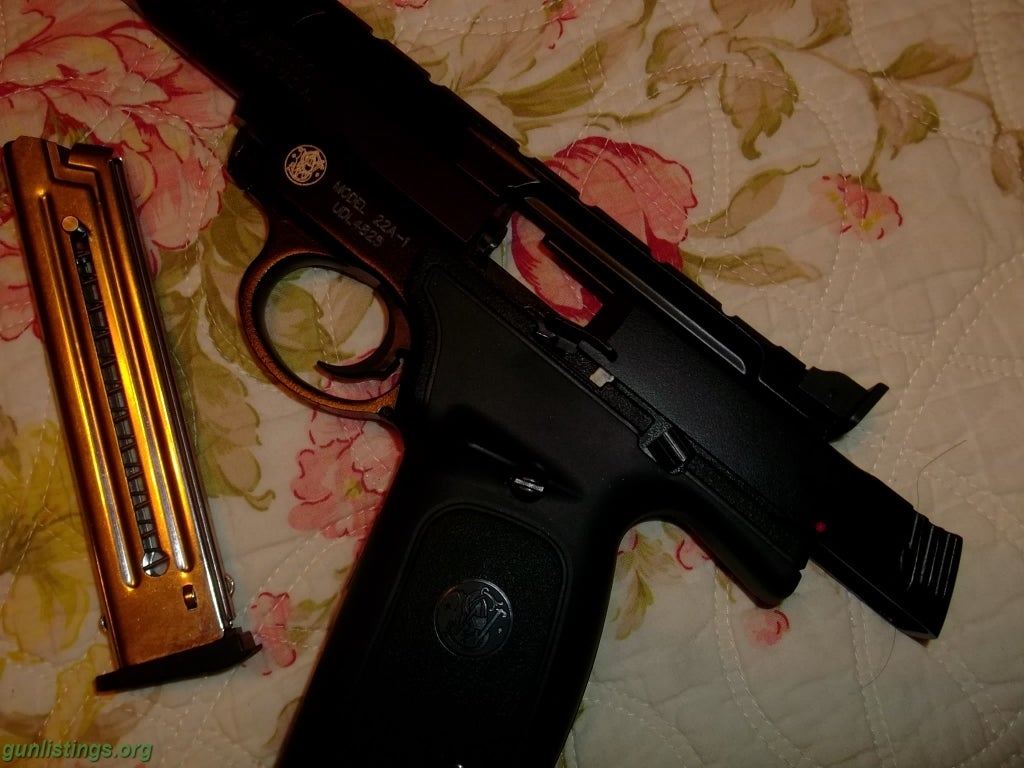 Pistols S&W Model 22A