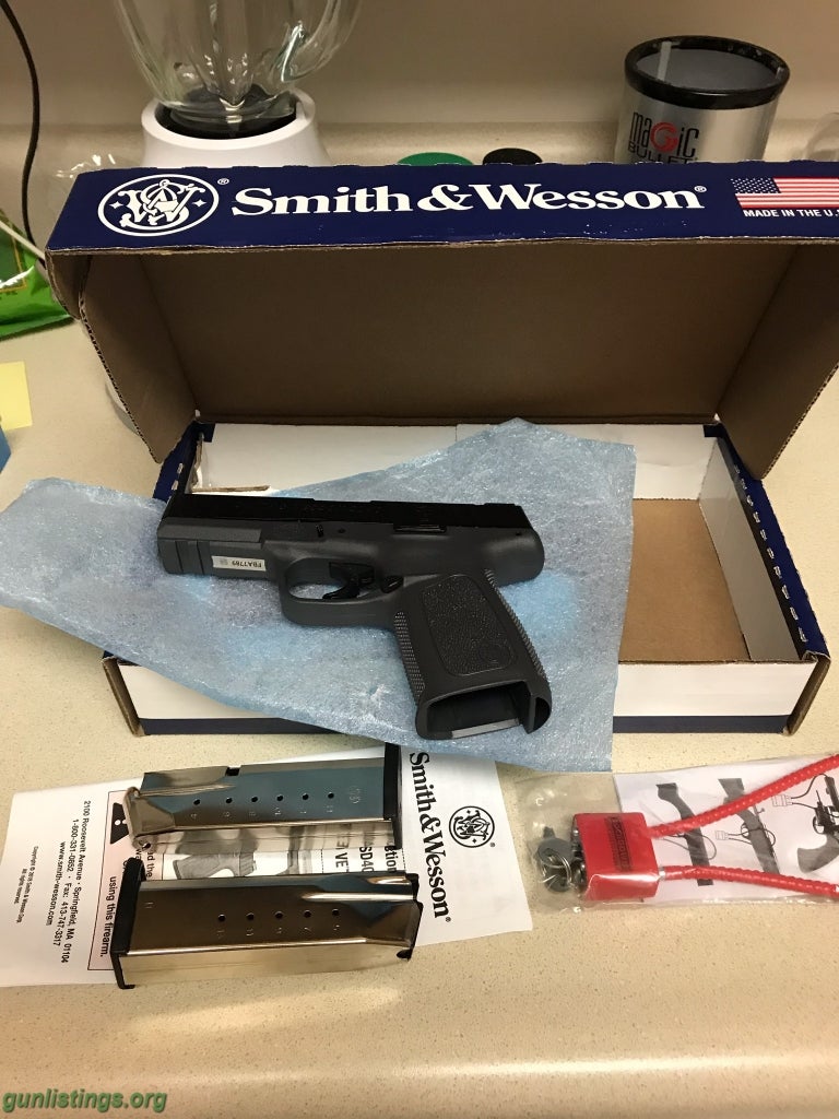 Pistols S&W PD40