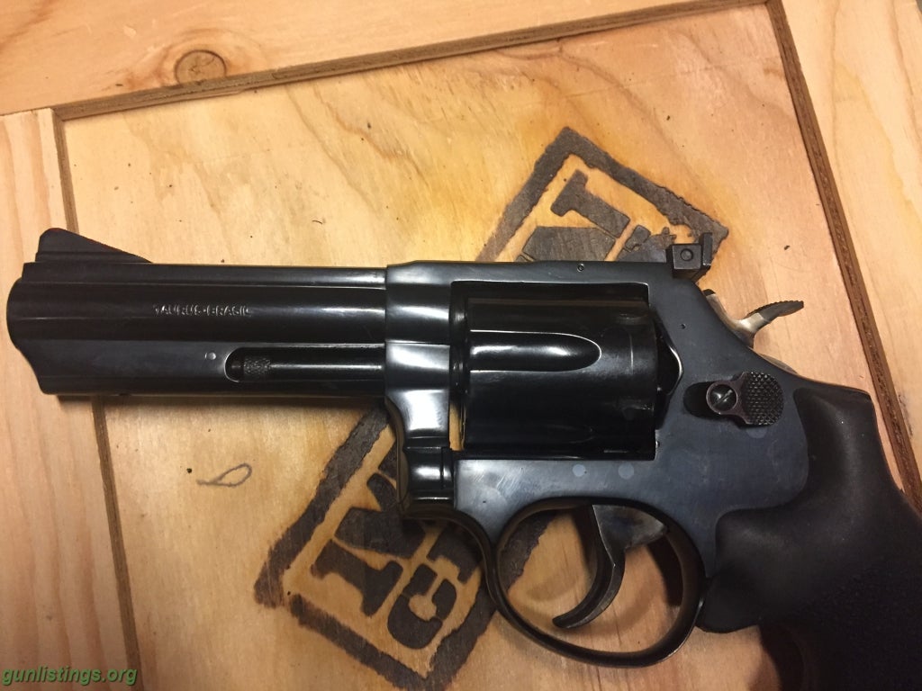 Pistols Taurus.357mag