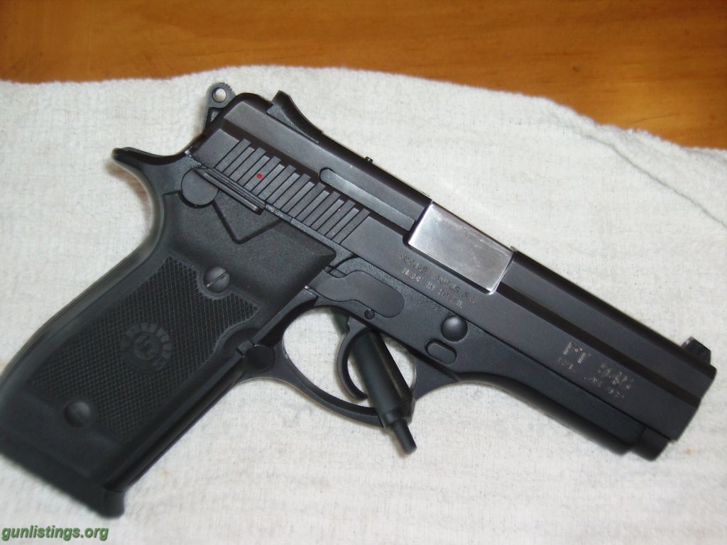 Pistols Taurus 945