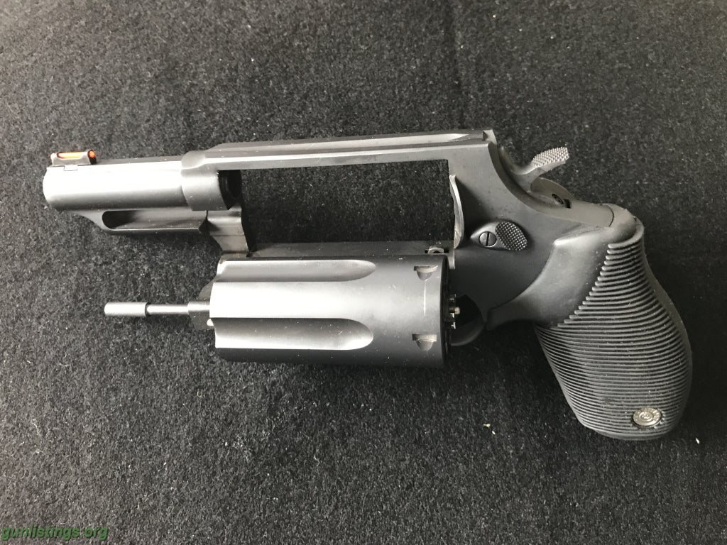 Pistols Taurus Judge 3