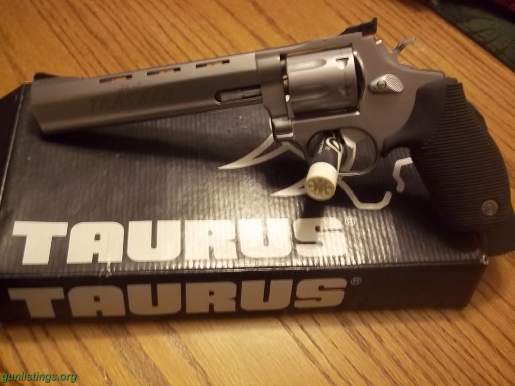 Pistols Taurus Model 970 Tracker 22LR W/ 400Rds