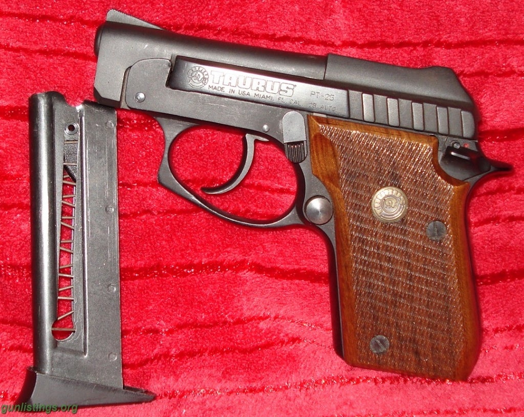 Pistols TAURUS PT-25 CAL.