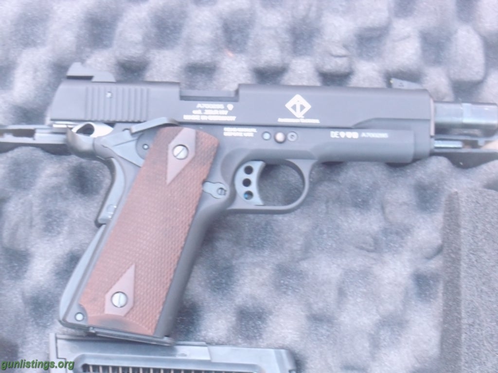 Pistols THREADED BARREL 1911 .22LR