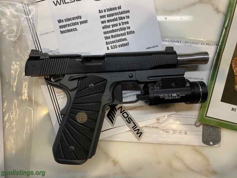 Pistols Wilson Combat CQB Tactical LE