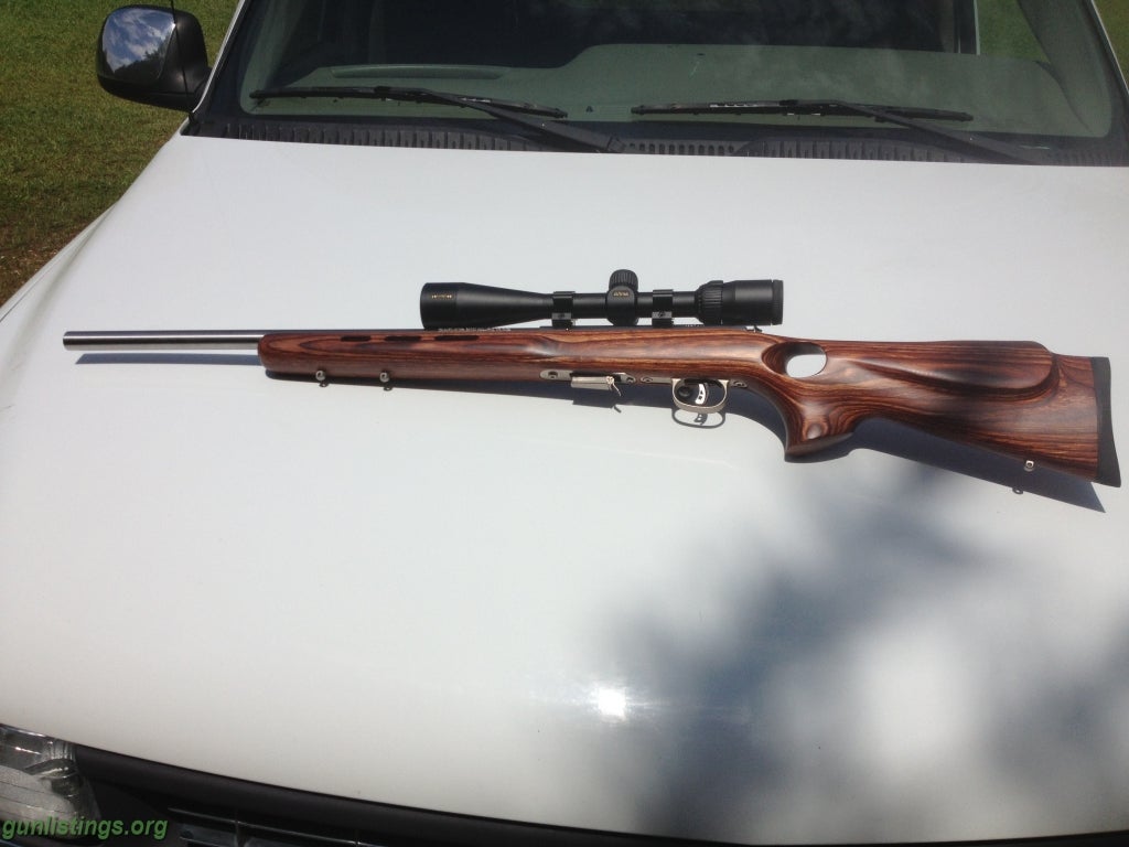 Rifles Savage 93R17 .17 HMR