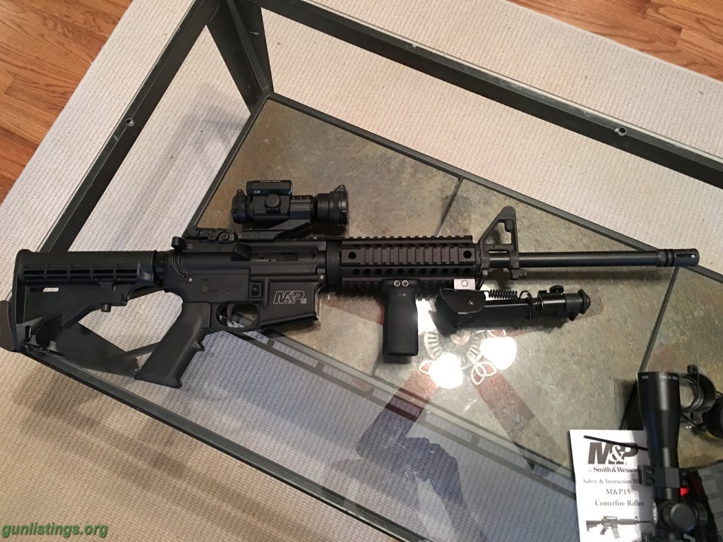 Rifles Smith & Wesson M&P 15 (.223) + Accessories